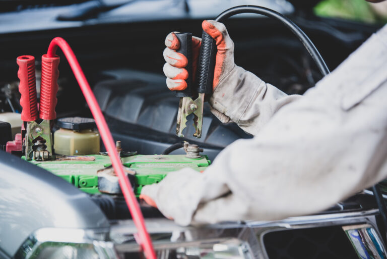 5 Tips To Check On Car Battery Performance
